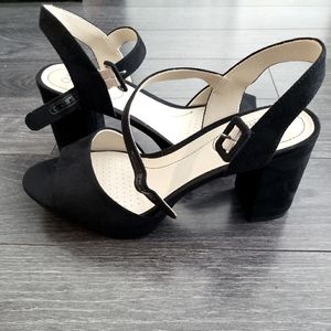 LifeStride Loraeli Womans Black Platform Heels